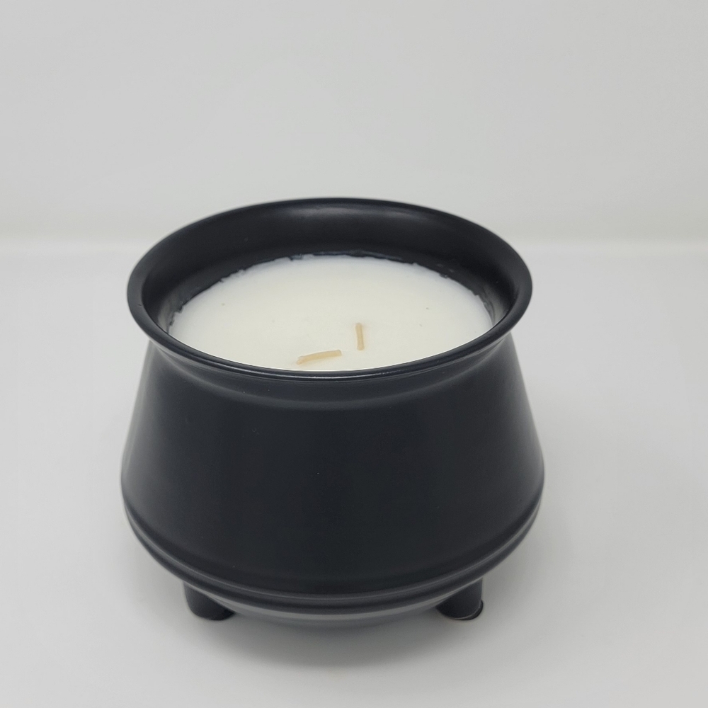 2 Wick 28oz Black‎ Cauldron Candle New Halloween Witch Decor Fall Spooky Large - Picture 3 of 5